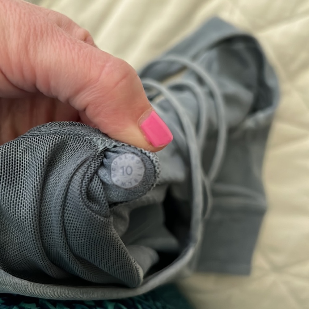 Lululemon Free To Be Bra *Long Line Rib Snow Wash Washed size 10 - Picture 2 of 16